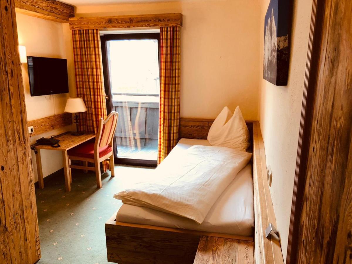 Hotel Roesslwirt Κίρχμπεργκ ιν Τιρόλ Εξωτερικό φωτογραφία