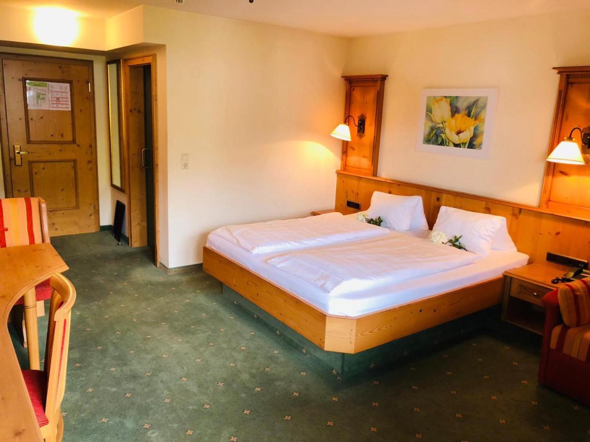 Hotel Roesslwirt Κίρχμπεργκ ιν Τιρόλ Εξωτερικό φωτογραφία