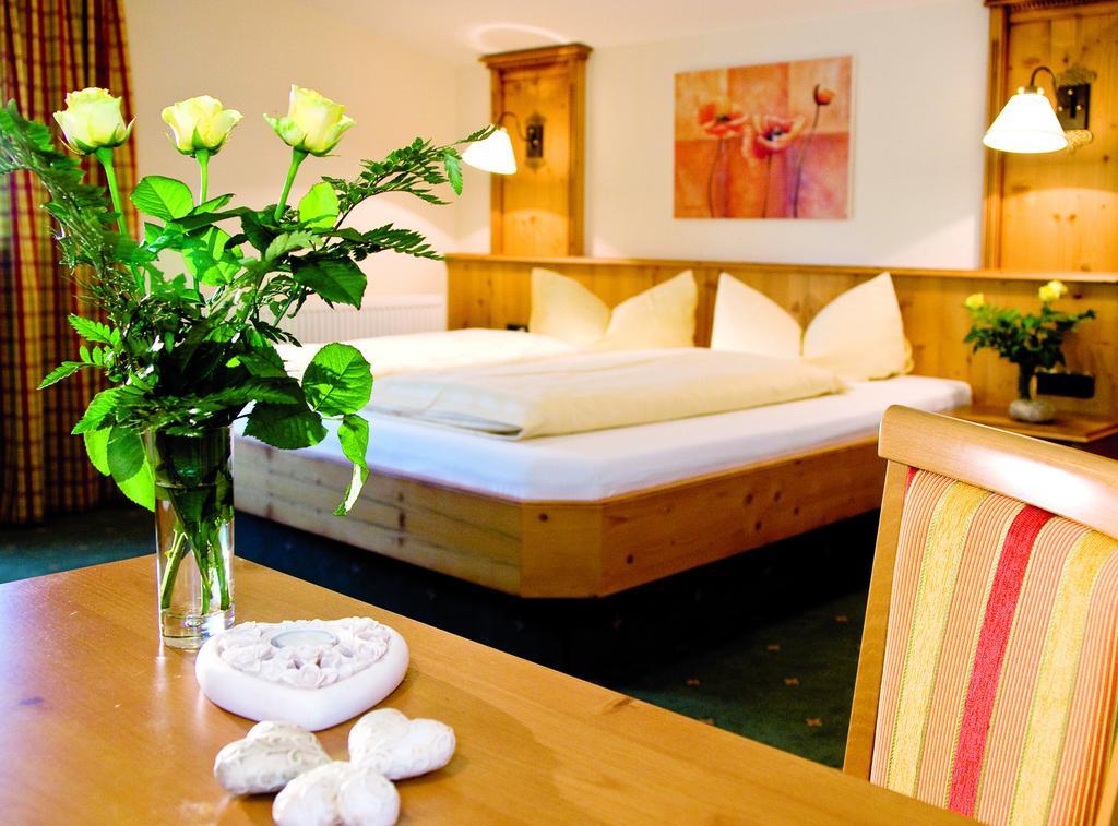 Hotel Roesslwirt Κίρχμπεργκ ιν Τιρόλ Εξωτερικό φωτογραφία